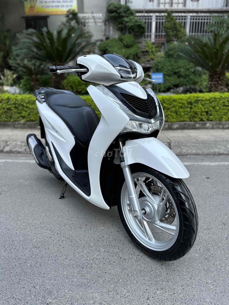 SH 125 cbs năm 2020 biển 29. Mua bán Xe máy tại Quận Hoàng Mai Hà Nội được đăng bởi Xe Máy Quân Oanh  hình 2