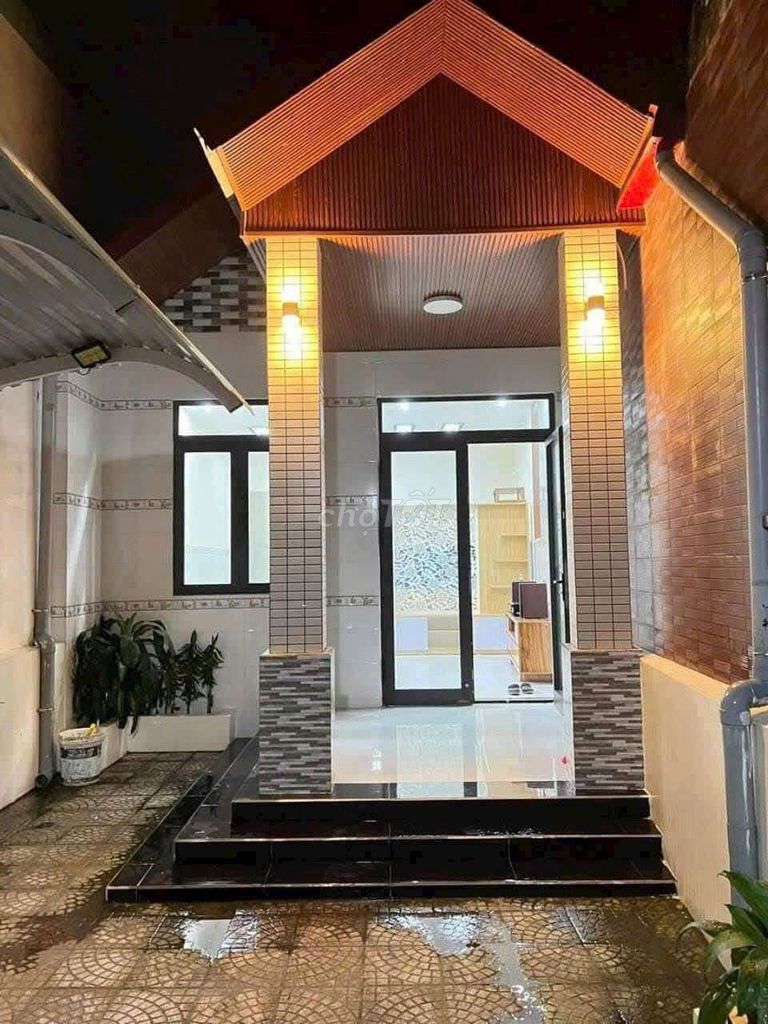 Cho thuê nhà MT Huỳnh Thị Bảo Hoà, gần Hoàng Văn Thái