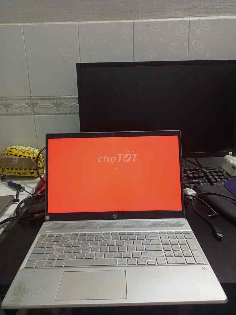 HP Pavilion 15 i5-8250U 15.6in 8/512G Vga Mx130 2G. Mua bán Laptop tại Quận 3 Tp Hồ Chí Minh được đăng bởi NgoPhuong hình 1