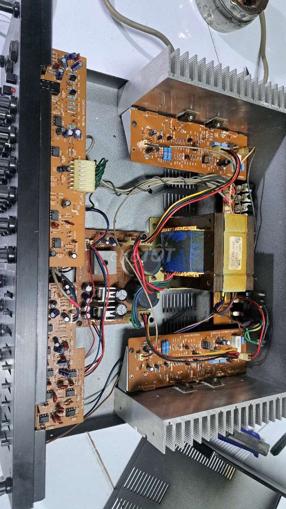 Amli CALIFORNIA pro 568E. EQ xịn. Mua bán Tivi, Âm thanh tại Quận Bình Tân Tp Hồ Chí Minh được đăng bởi PH Computer Music hình 5