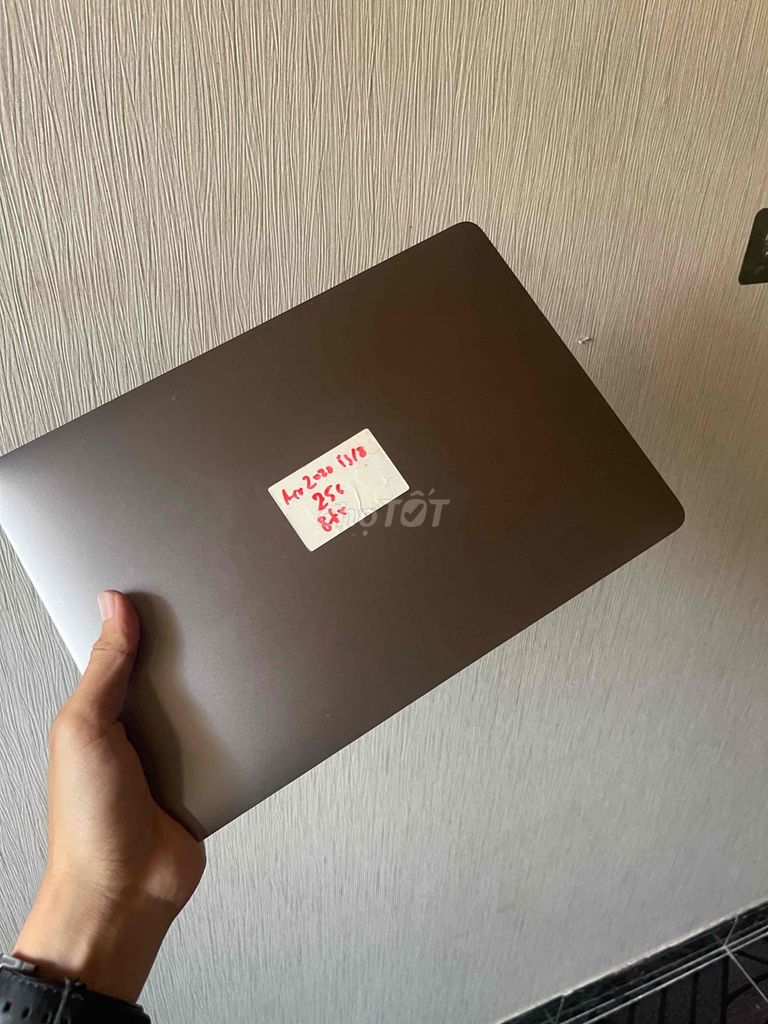 Apple Macbook Air 13 i3 8GB/256GB Xám. Mua bán Laptop tại Quận 3 Tp Hồ Chí Minh được đăng bởi Macbook Giá Tốt  hình 1