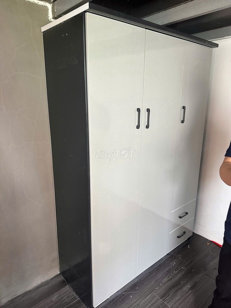 Tủ quần áo Nhựa Trắng đen Hiện đại. Mua bán Tủ, kệ gia đình tại Quận Nam Từ Liêm Hà Nội được đăng bởi nguyễn anh tuấn hình 1