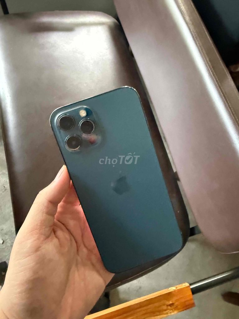Bán 12Prm 256gb Xanhnavy Đẹp 99% 2 Sim Qt ll/a🙈. Mua bán Điện thoại tại Thành phố Vĩnh Long Vĩnh Long được đăng bởi Thái An hình 1