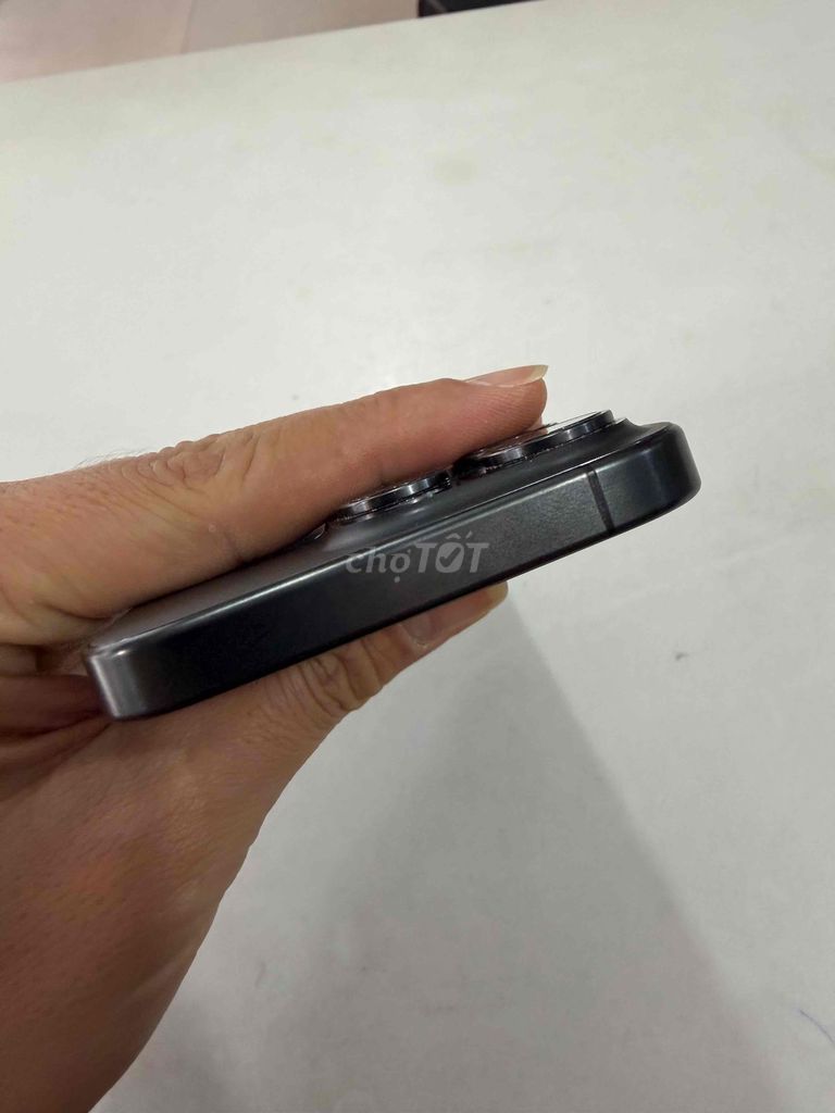 Apple iPhone 15 Pro 128GB Đen Hư màn hình. Mua bán Điện thoại tại Quận Bình Thạnh Tp Hồ Chí Minh được đăng bởi đỗ huy hình 3