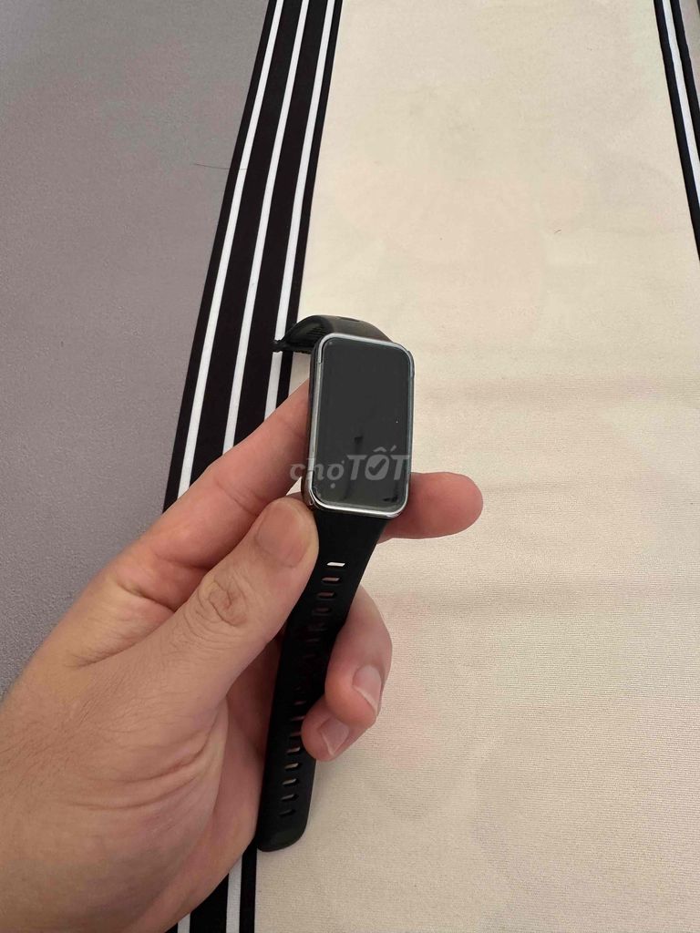 Huawei Band 9 Đen Đã qua sử dụng. Mua bán Thiết bị đeo thông minh tại Thành phố Long Xuyên An Giang được đăng bởi Trần Duy Hải hình 1