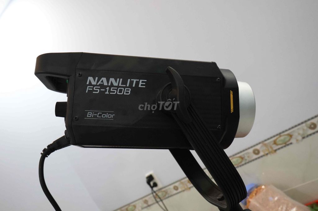 Đèn studio Nanlite FS 150B Đen Đã sử dụng. Mua bán Máy ảnh, Máy quay tại Thành phố Dĩ An Bình Dương được đăng bởi Quang Tâm Gearupcam hình 1