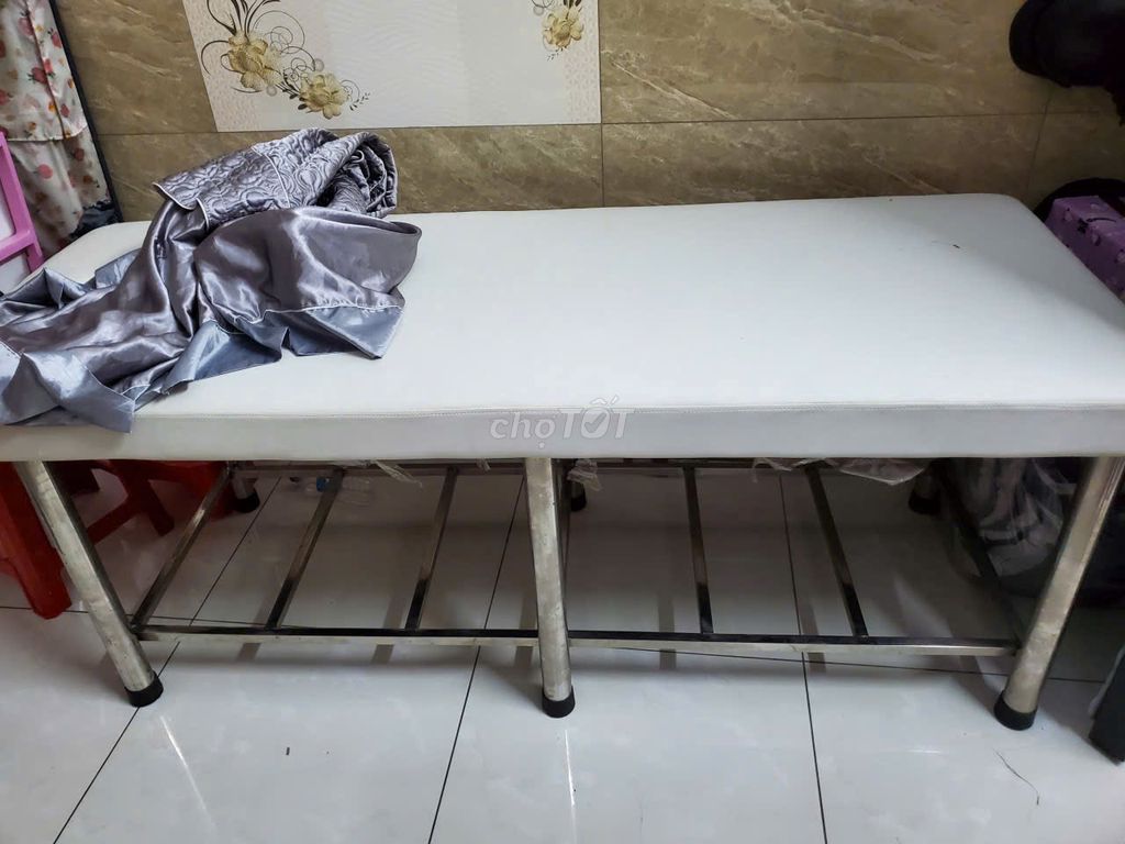 Giường spa kim loại 1m8x70cm Trắng. Mua bán Giường, chăn ga gối nệm tại Quận Gò Vấp Tp Hồ Chí Minh được đăng bởi kIM NGÂN hình 1