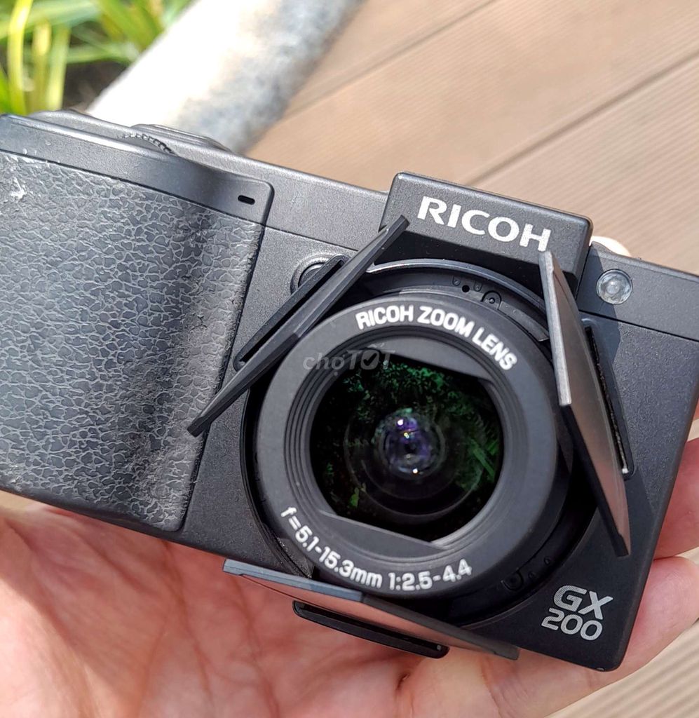 Máy ảnh Ricoh GX200