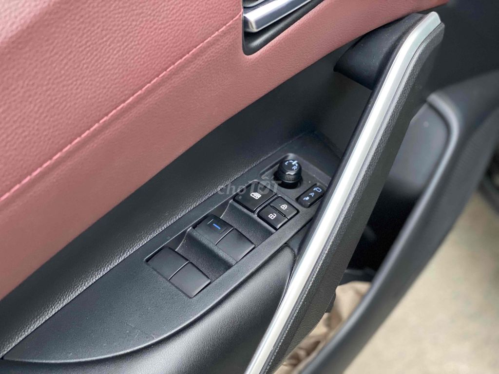 Toyota Corolla Cross 2022 1.8 Hybrid 24000 km. Mua bán Ô tô tại Quận Bình Thạnh Tp Hồ Chí Minh được đăng bởi Toyota Sure hình 9