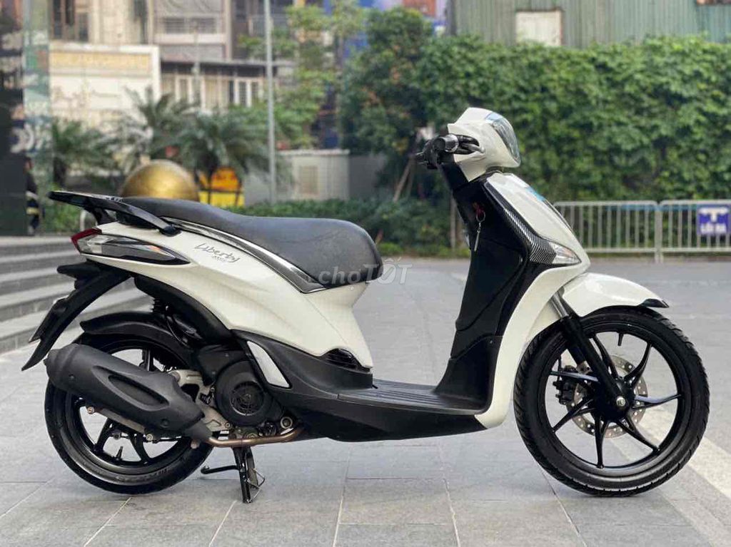 Piaggio Liberty 125 ABS Iget 2017 Trắng. Mua bán Xe máy tại Quận Cầu Giấy Hà Nội được đăng bởi Anh Khoa hình 4