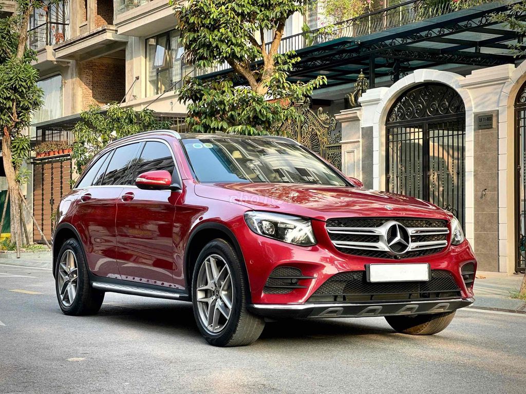 Mecerdes GLC 300 sản xuất 2018 đỏ/kem chất ✔️