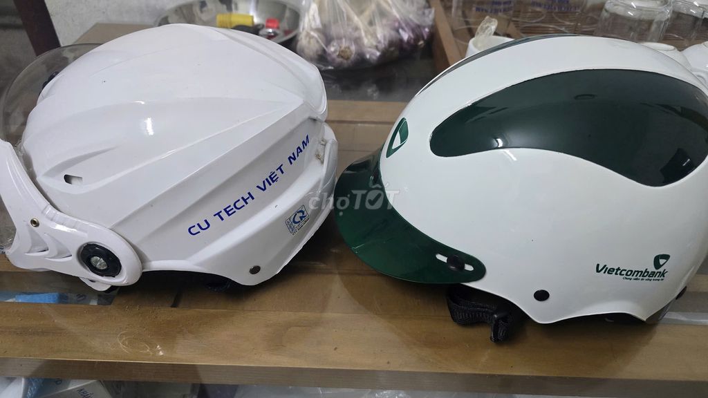 Mũ bảo hiểm thời trang. Mua bán Phụ tùng xe tại Quận Hoàng Mai Hà Nội được đăng bởi Tram Nguyen hình 4
