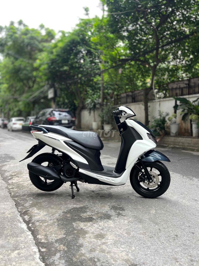Xe Máy Anh Thao Freego 125cc màu trắng. Mua bán Xe máy tại Quận Cầu Giấy Hà Nội được đăng bởi shop xe may cũ anh thao hình 2