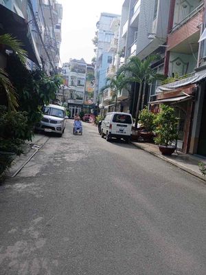 Góc 2 mặt tiền đường 8m 3 lầu Lý Thường Kiệt 10.8 tỷ. Mua bán nhà ở tại Quận 10 Tp Hồ Chí Minh được đăng bởi Vo Tuan Hung
