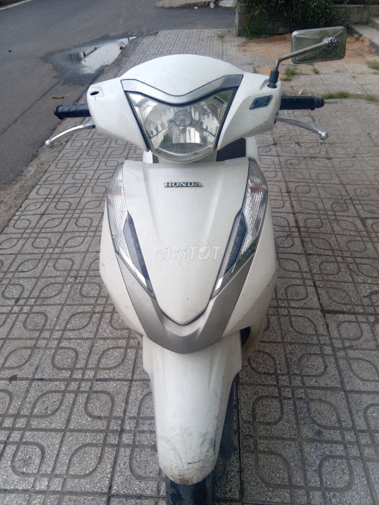 Honda Lead 125 Белый