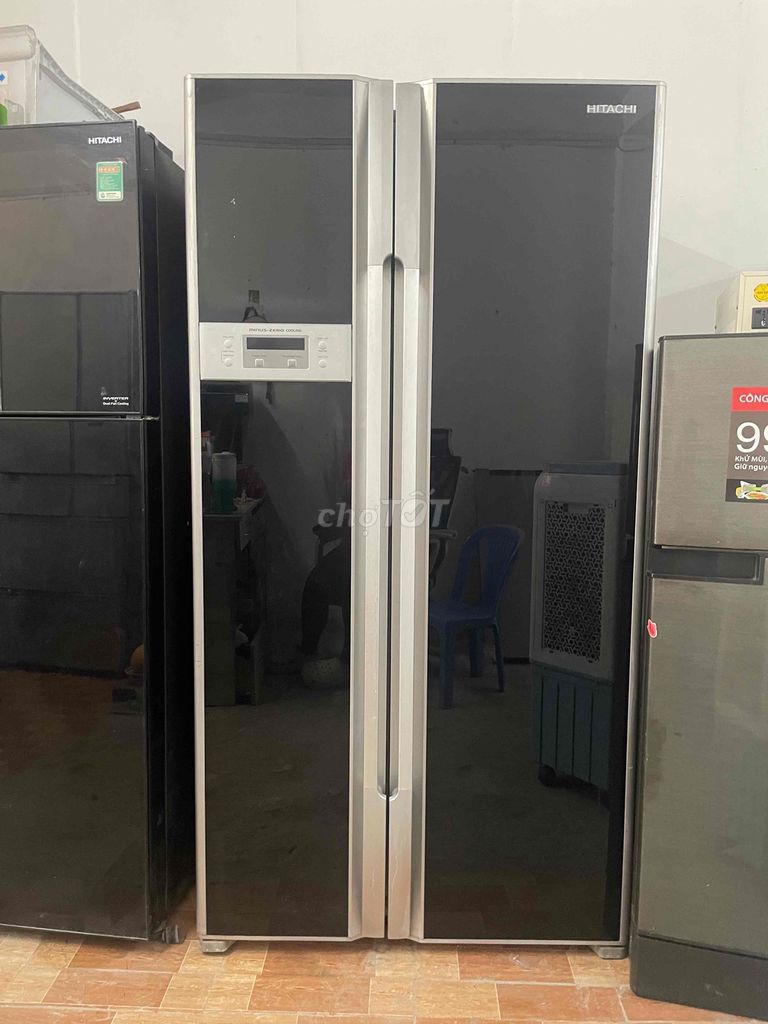 Tủ lạnh Hitachi R-S700EG8 605 lít 2 cánh Đen. Mua bán Tủ lạnh tại Quận 7 Tp Hồ Chí Minh được đăng bởi kien hình 1