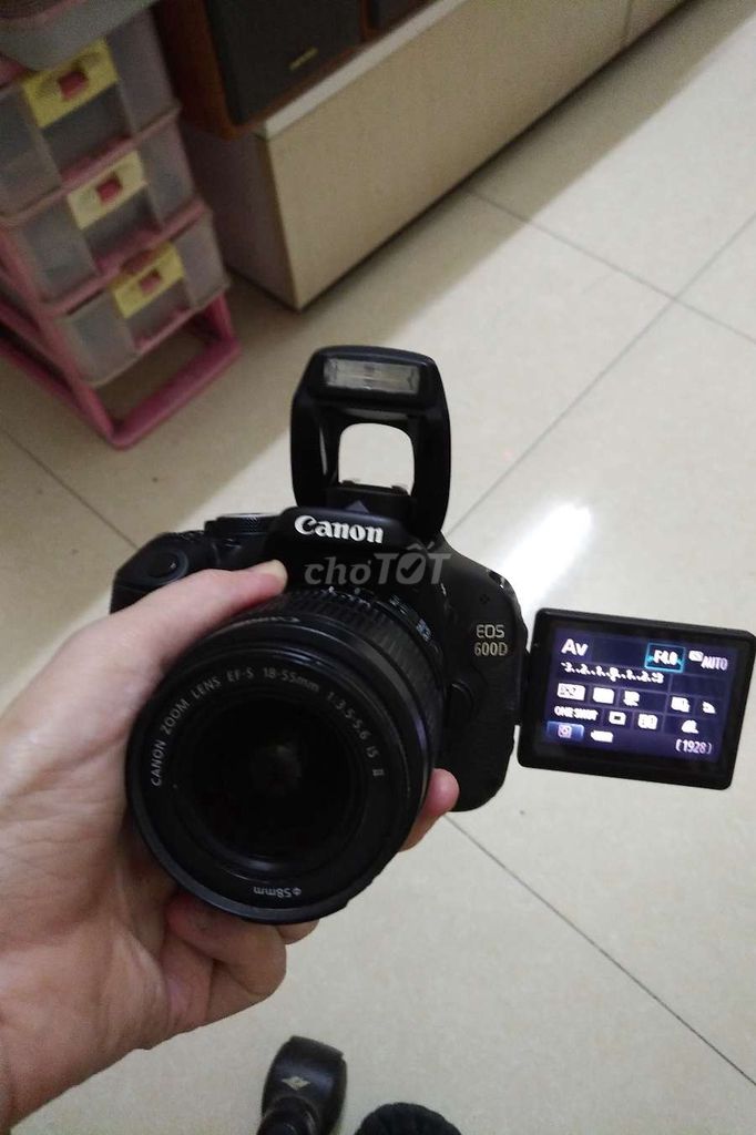 Canon 600D kèm lens 18-55 is 2. Mua bán Máy ảnh, Máy quay tại Quận Hoàng Mai Hà Nội được đăng bởi Quyết hình 1