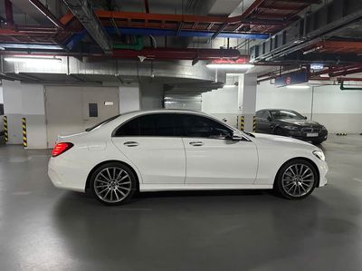 Mercedes Benz C Class 2017 C300 AMG - 140000 km. Mua bán Ô tô tại Thành phố Thủ Đức Tp Hồ Chí Minh được đăng bởi Nguyễn Anh Tuấn hình 1