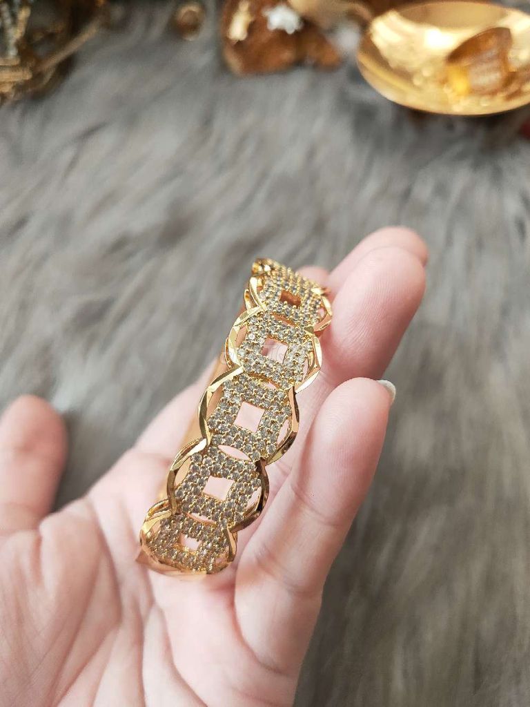 Vòng tay nữ . Mua bán Phụ kiện thời trang khác tại Quận Bình Tân Tp Hồ Chí Minh được đăng bởi  chuyên hàng si nhật sĩ lẻ hình 1