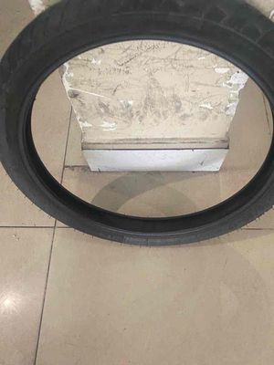 Vỏ không ruột Michelin thái ( trước ) size 70/90. Mua bán Phụ tùng xe tại Quận 10 Tp Hồ Chí Minh được đăng bởi Tên chưa cung cấp