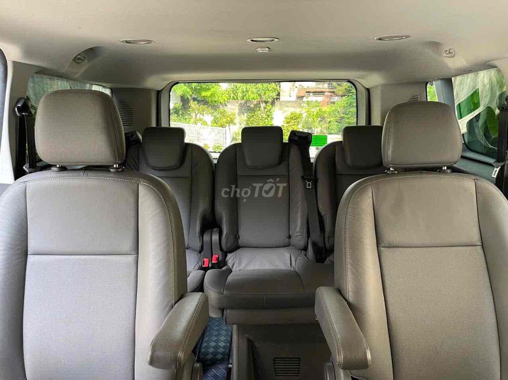 Tourneo Titanium 2019 - 52600km. Mua bán Ô tô tại Quận 3 Tp Hồ Chí Minh được đăng bởi Lương Hoàng Long hình 11