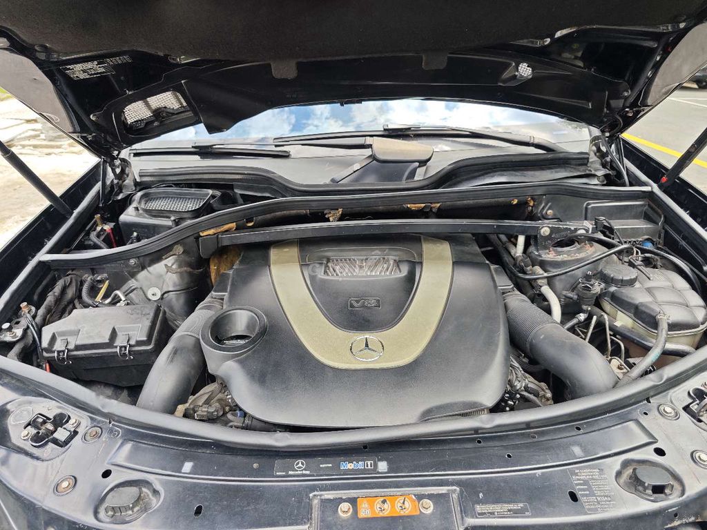 Bán xe Mercedes GL 550. Mua bán Ô tô tại Thành phố Thủ Đức Tp Hồ Chí Minh được đăng bởi Hoàng Sơn hình 15