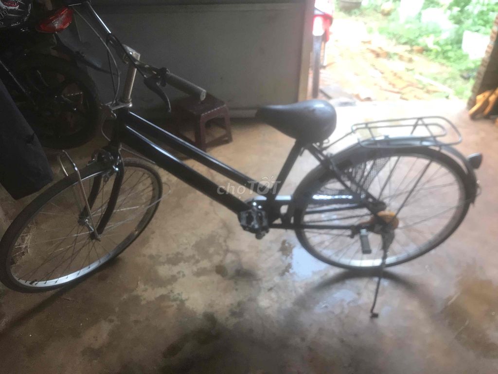 Xe đạp người lớn kim loại màu Đen. Mua bán Xe đạp tại Thị Xã Buôn Hồ Đắk Lắk được đăng bởi Lê Mỹ viên hình 1