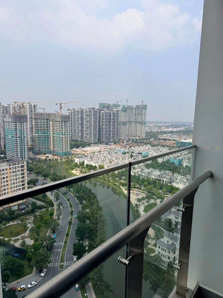 Cho thuê căn hộ 2PN góc H2 Masteri Waterfront, giá 14tr