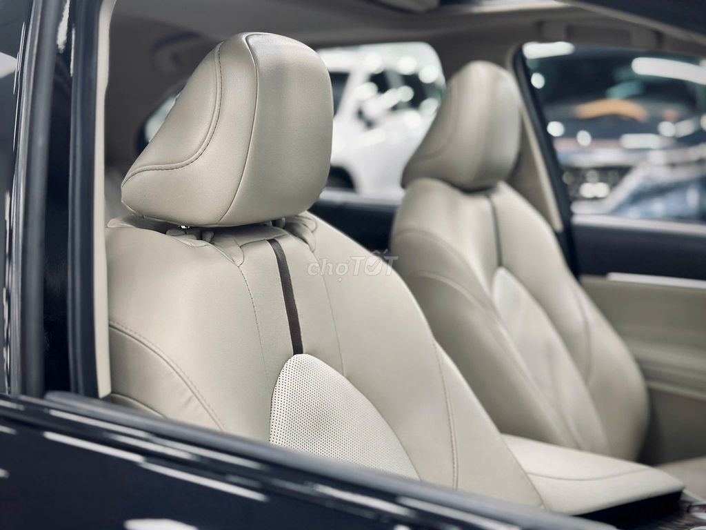 Toyota Camry 2.5Q Model 2022 siêu cọp. Mua bán Ô tô tại Quận 11 Tp Hồ Chí Minh được đăng bởi Kim Ngân Xe Lướt hình 15