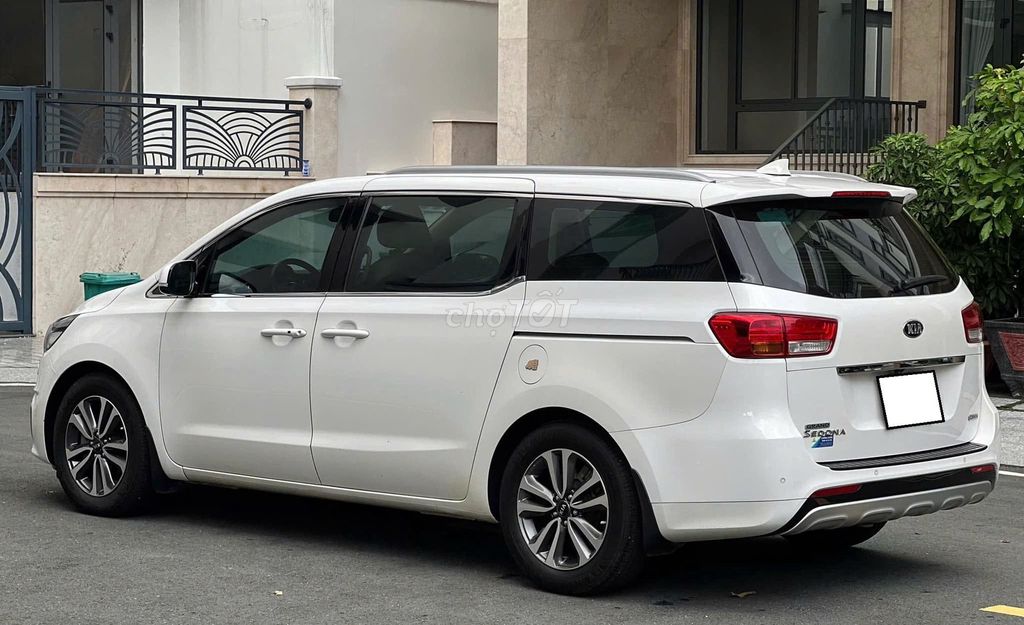 Kia Sedona DATH 2019 Trắng 91000 km. Mua bán Ô tô tại Quận Gò Vấp Tp Hồ Chí Minh được đăng bởi Quang hình 4