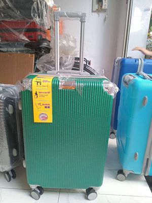 Vali size 24 màu rêu. Mua bán Túi xách tại Quận Bình Tân Tp Hồ Chí Minh được đăng bởi Phạm Thị Ny Ny