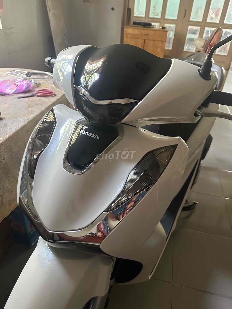 xe nhà sử dụng cần bán. máy móc, sơn nguyên zin. Mua bán Xe máy tại Thành phố Thuận An Bình Dương được đăng bởi Nguyen tai hình 2