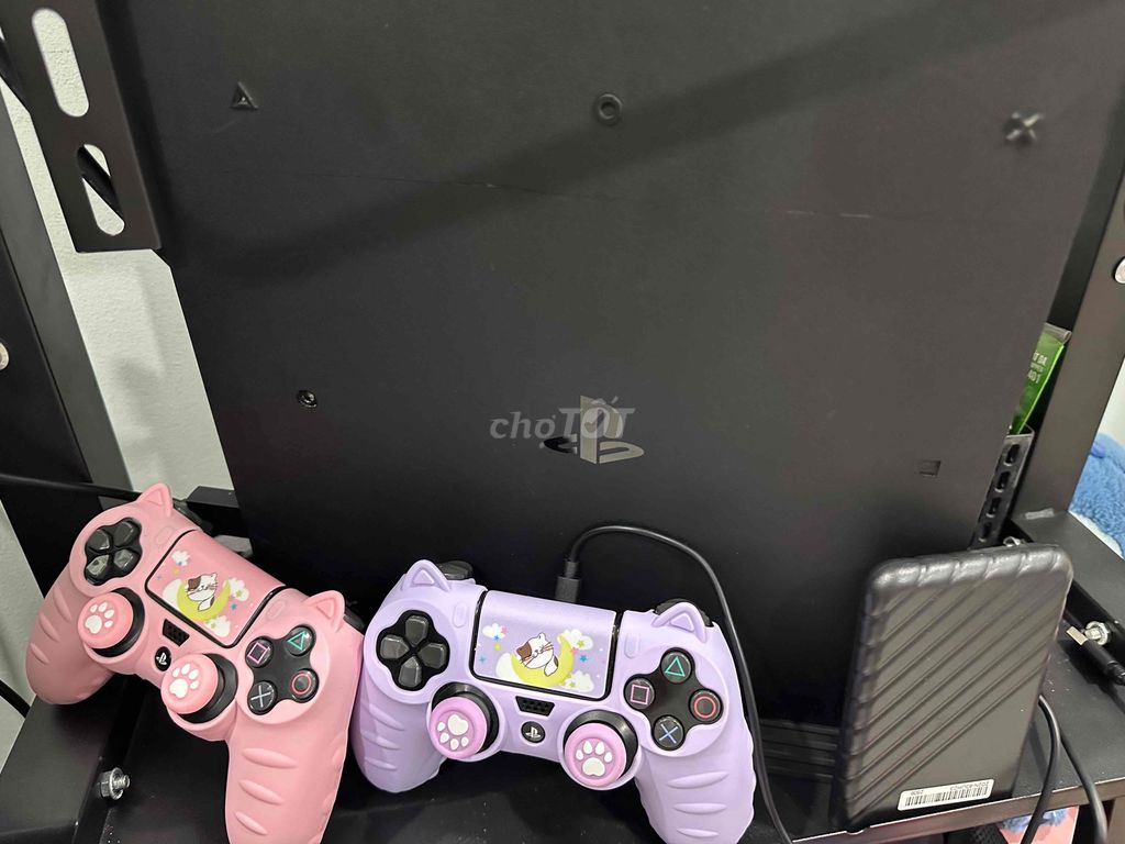 Sony PS4 Pro 1TB Đen 2 tay cầm. Mua bán Thiết bị chơi game tại Quận 6 Tp Hồ Chí Minh được đăng bởi Nguyễn An Dy  hình 1