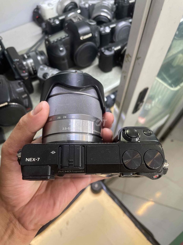 Máy ảnh Sony NEX-7 APS-C Màn hình lật Đen kèm kít. Mua bán Máy ảnh, Máy quay tại Quận Thanh Xuân Hà Nội được đăng bởi Mua bán giao lưu các Dòng máy ảnh giá tốt hình 1