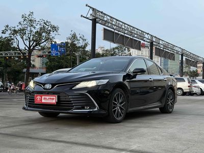 Toyota Camry 2023 2.5HV -Bản Hybrid cao cấp -1 Chủ. Mua bán Ô tô tại Quận Bình Thạnh Tp Hồ Chí Minh được đăng bởi Công Sang
