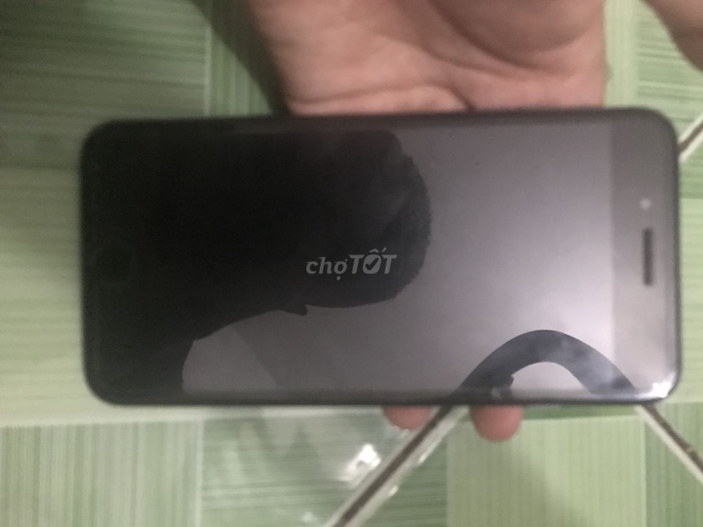 0363534126 - iPhone 8 plus by pass bị đơ 1 chút góc ở trên