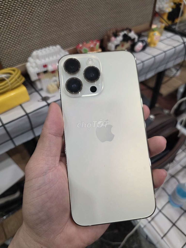Apple iPhone 14 Pro Max 256GB Vàng Gold. Mua bán Điện thoại tại Quận Tân Phú Tp Hồ Chí Minh được đăng bởi Ngô Minh Mobile  hình 1