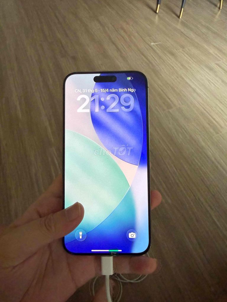 Apple iPhone 15 Pro Max Xám Đã dùng. Mua bán Điện thoại tại Quận Nam Từ Liêm Hà Nội được đăng bởi Cong Trung hình 1