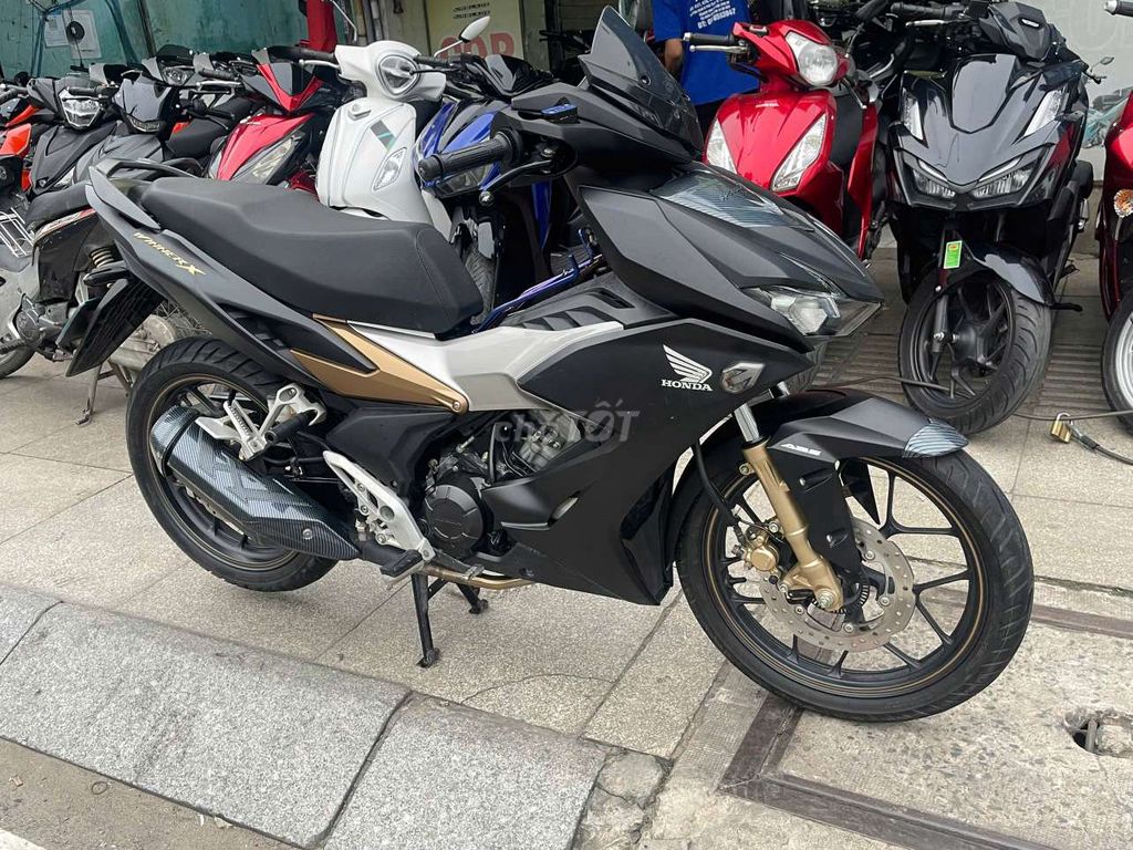 Honda winner x ABS 2020 mới 90% Bstp chính chủ. Mua bán Xe máy tại Quận Tân Phú Tp Hồ Chí Minh được đăng bởi Tuanduy hình 3