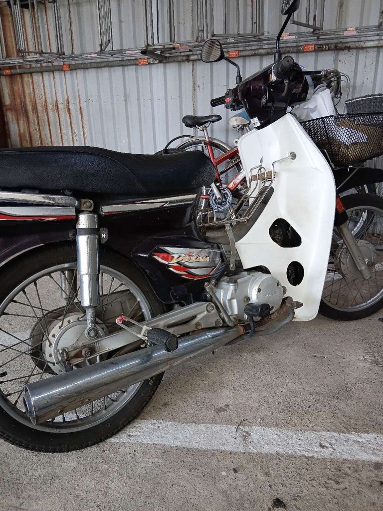 Honda Super Dream 2008 черно-белый