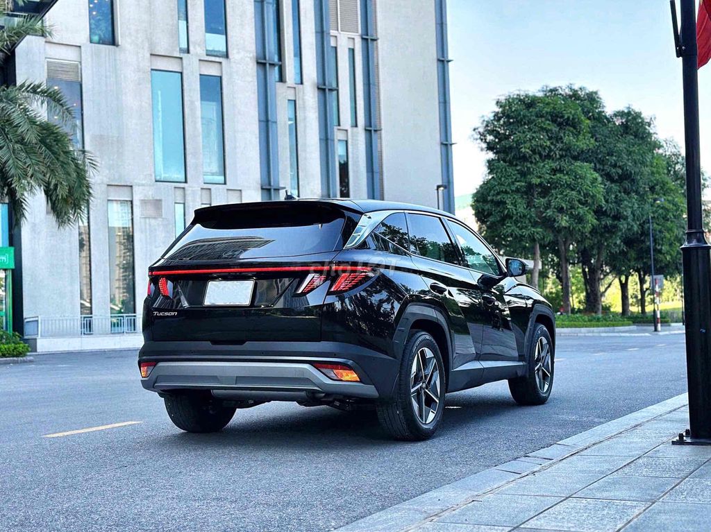 Huyndai Tucson 2025 2.0 ATH - 7000km. Mua bán Ô tô tại Quận Cầu Giấy Hà Nội được đăng bởi Thái Hoàng Long Auto hình 6