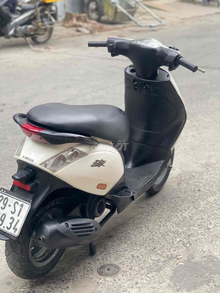PIAGGIO ZIP 2018 xe đẹp máy zin, xe chính chủ. Mua bán Xe máy tại Quận Nam Từ Liêm Hà Nội được đăng bởi Lan Phương hình 6