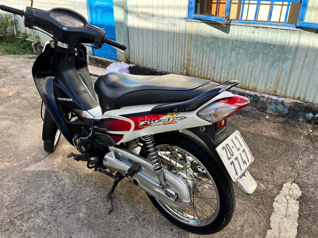 cần bán future 2. Mua bán Xe máy tại Thành phố Buôn Ma Thuột Đắk Lắk được đăng bởi phương hình 2