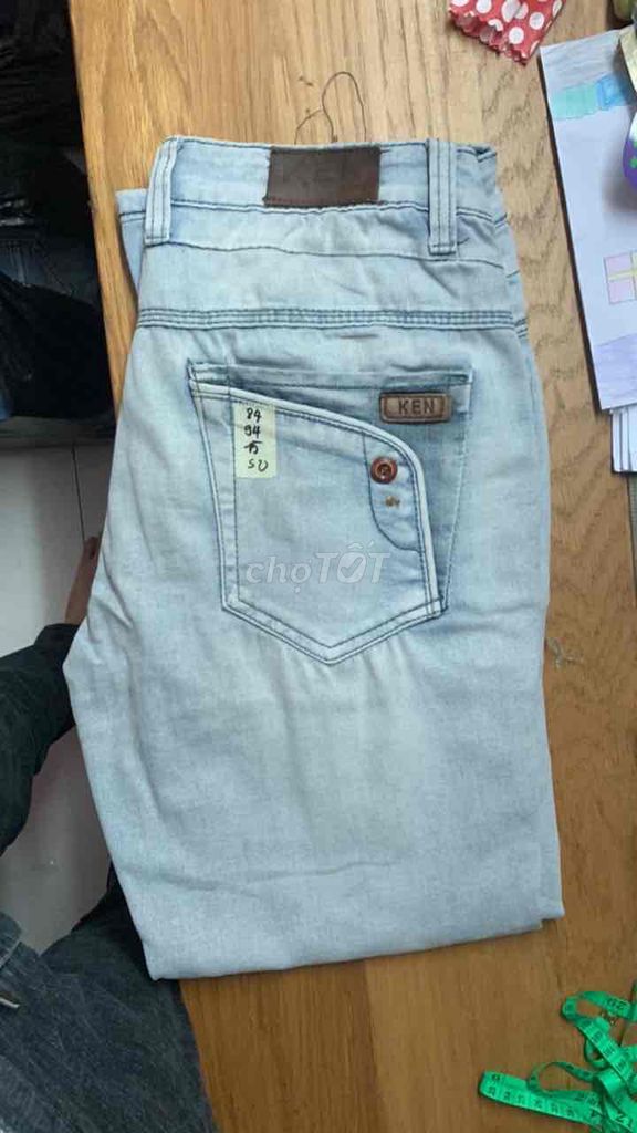 Quần jeans hiệu lạ quắt Co giãn size 31-32. Mua bán Quần áo tại Thành phố Thủ Dầu Một Bình Dương được đăng bởi Van Mai hình 1
