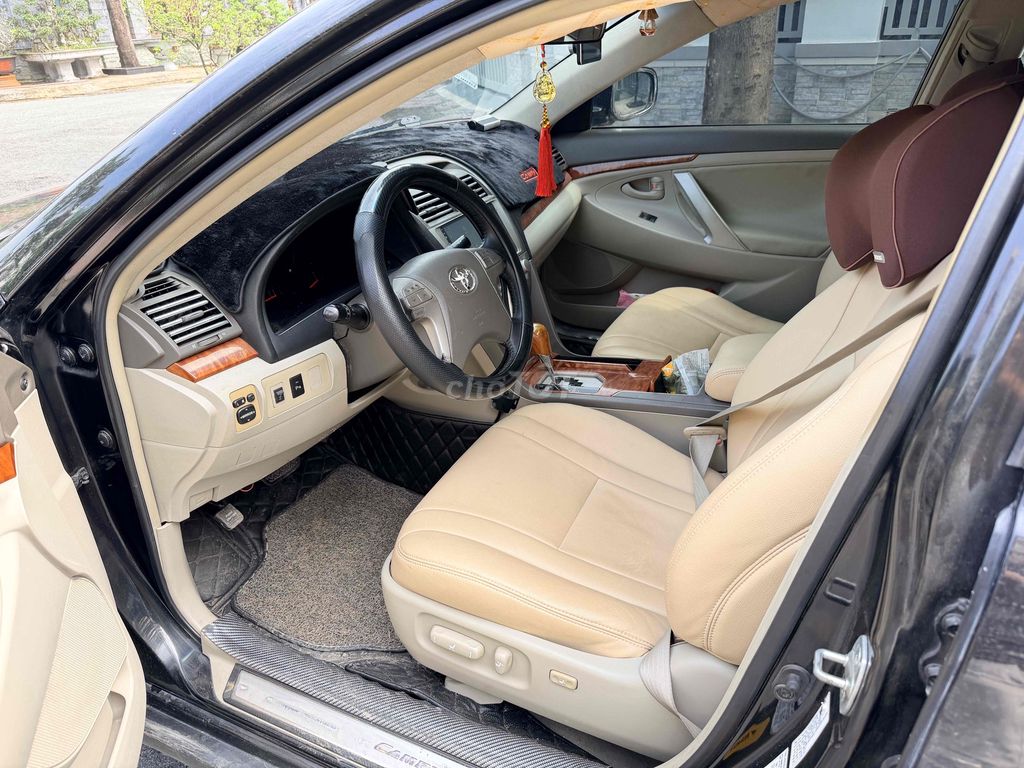 Toyota Camry 2012 2.4G 100.000 km. Mua bán Ô tô tại Quận 12 Tp Hồ Chí Minh được đăng bởi Hưng hình 5