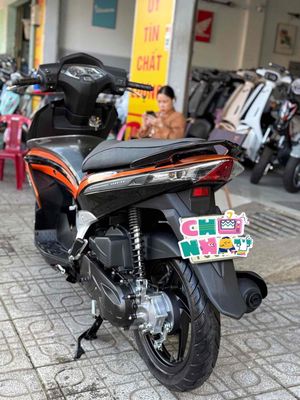 Honda Air Blade 2010 FI lên Thái Cam Đen. Mua bán Xe máy tại Thành phố Buôn Ma Thuột Đắk Lắk được đăng bởi Ngô quốc Việt 