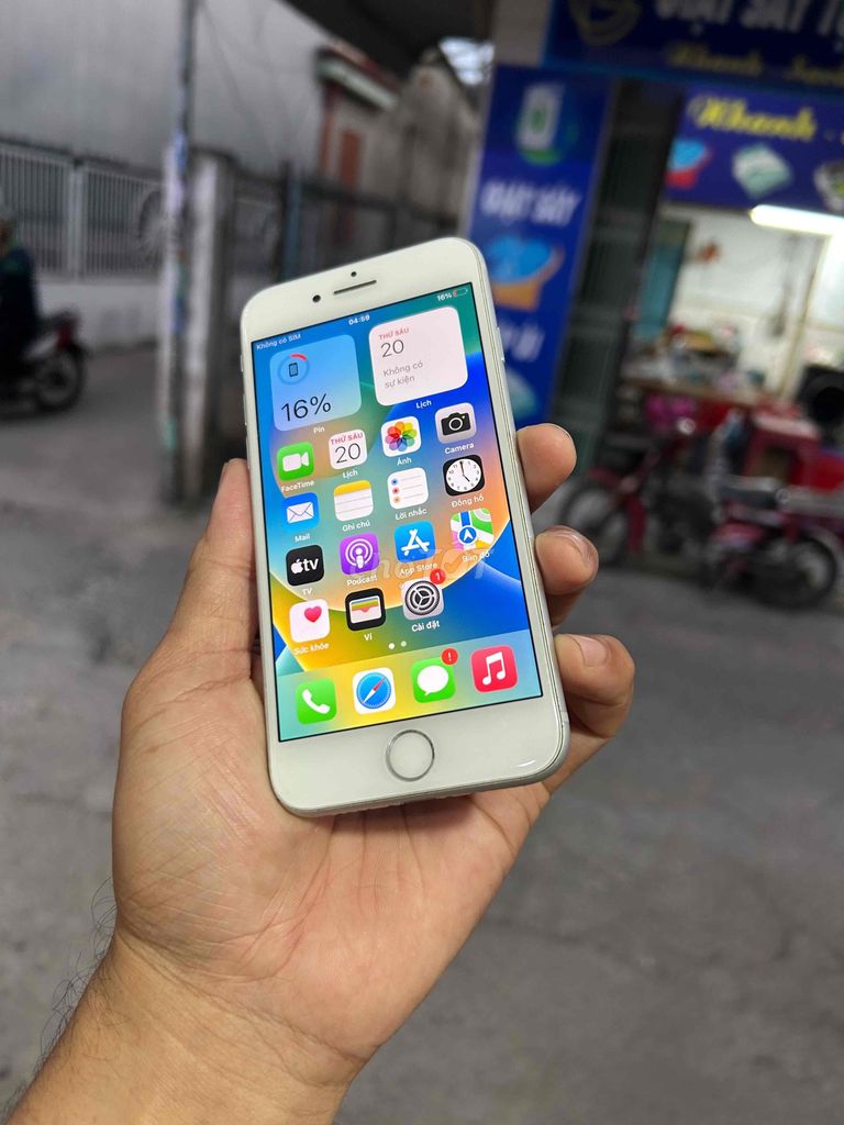 Apple iPhone 8 64GB zin nguyên chỉ thay pin full. Mua bán Điện thoại tại Thành phố Biên Hòa Đồng Nai được đăng bởi LUCAS 6868 hình 1