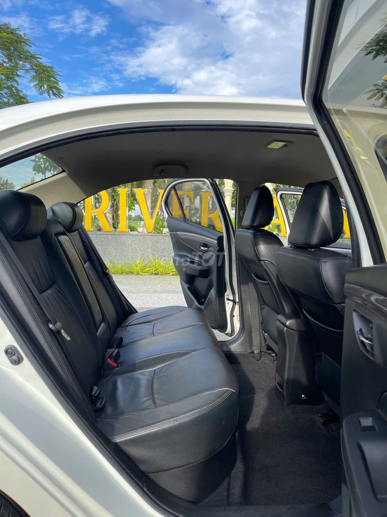 Suzuki Ciaz 2020 1.4AT trắng  - 66999km xe GĐ dùng. Mua bán Ô tô tại Thành phố Thủ Đức Tp Hồ Chí Minh được đăng bởi HỒ TRIỂN hình 6