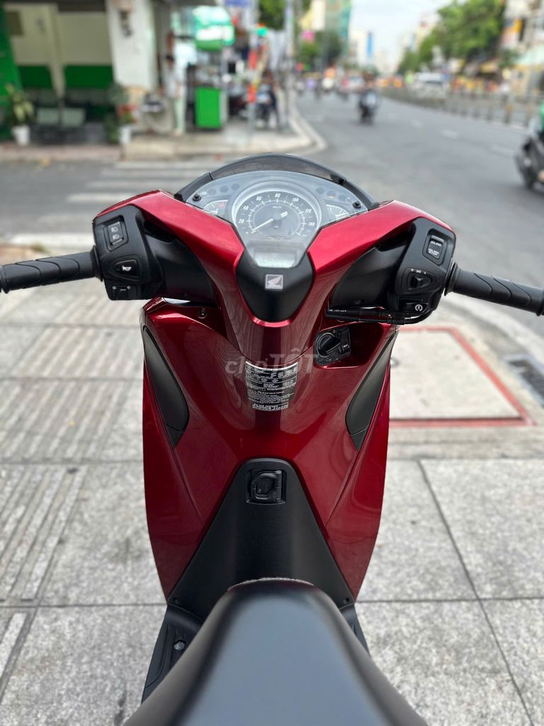 Honda SH 125i ABS 2019 Đỏ 11000 km. Mua bán Xe máy tại Quận Tân Phú Tp Hồ Chí Minh được đăng bởi VÕ MINH HẬU hình 10
