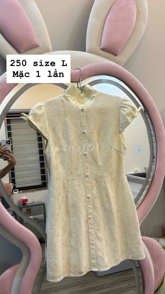Đầm ren nữ màu kem size L. Mua bán Quần áo tại Thành phố Lạng Sơn Lạng Sơn được đăng bởi Hoàng Ngọc Ly hình 1